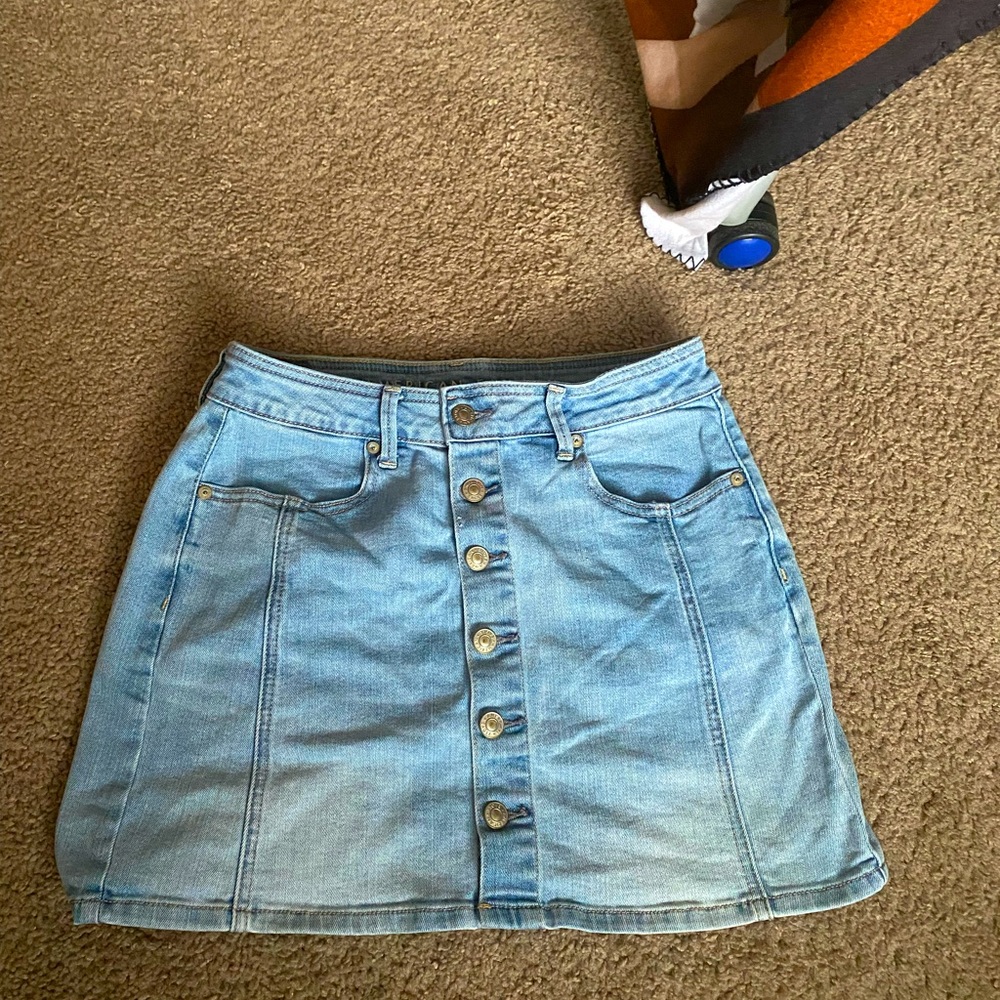 American Eagle denim skirt, size 6.
